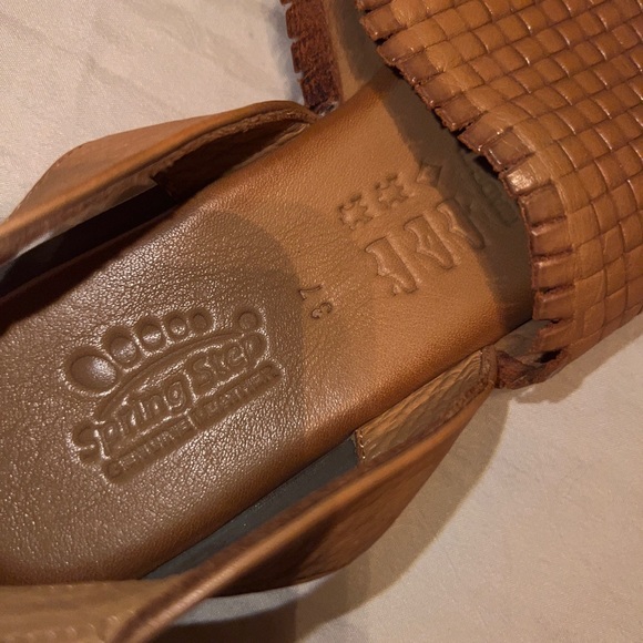 Spring Step Brown Leather Flats Slingback Toe cut out Sandals Size 37 - Picture 3 of 8